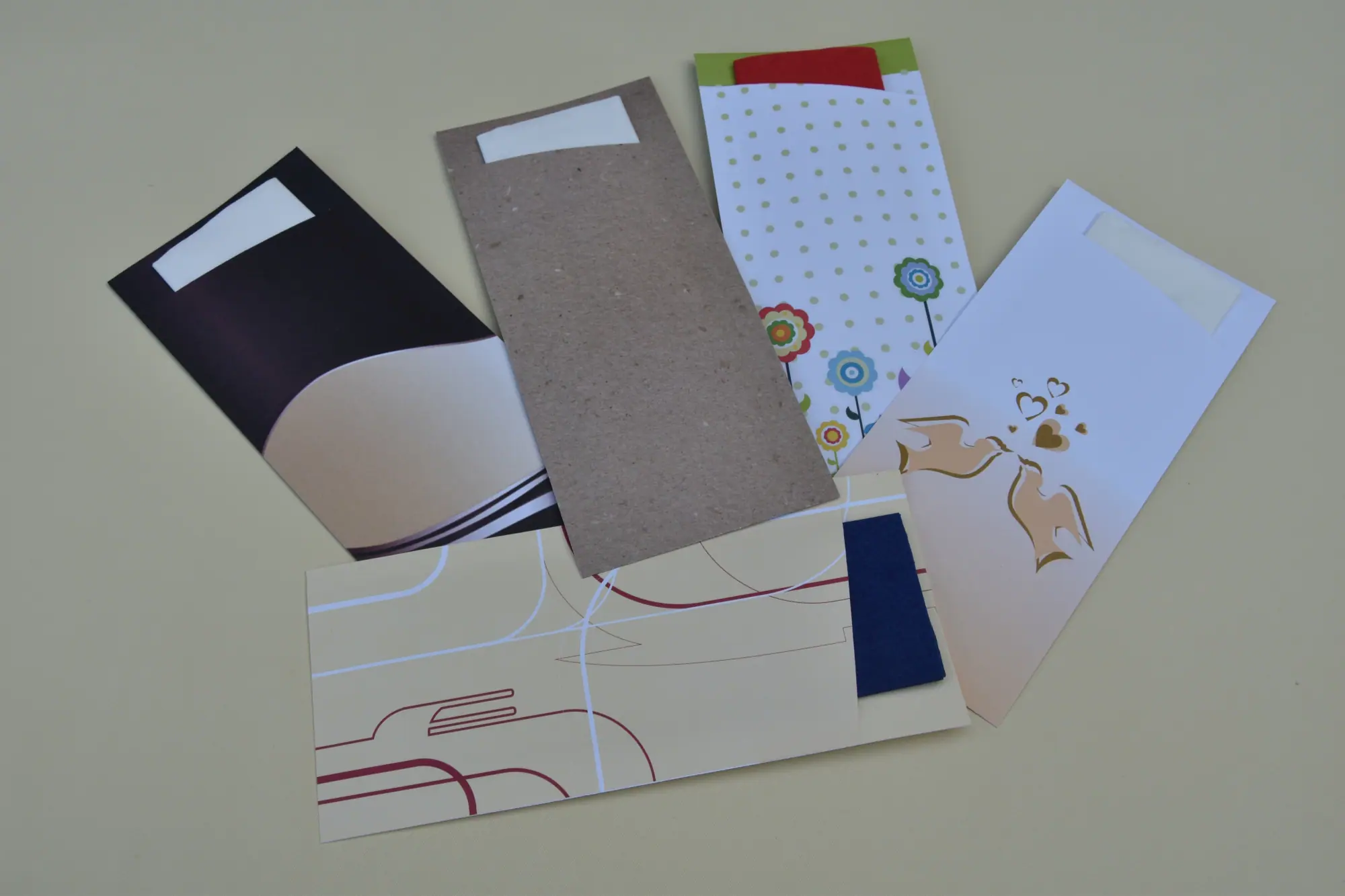 papierowe etui na sztućce